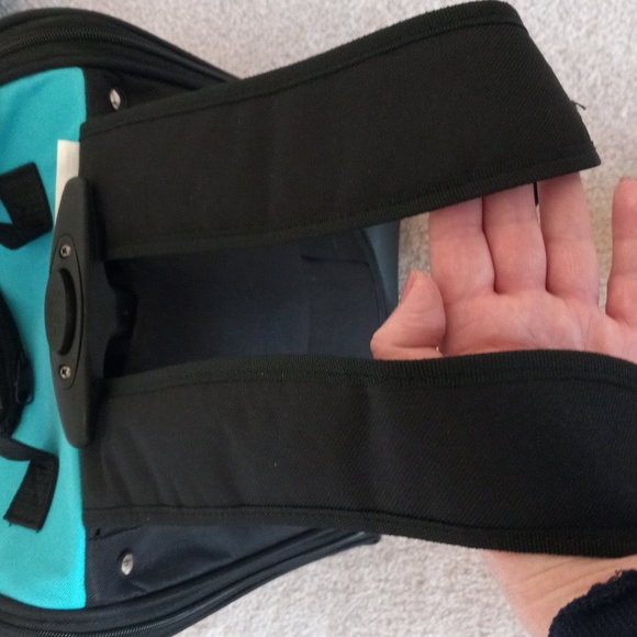 Pet Gear Traveler Dog/Cat Backpack & Rolling Carrier - Picture 7 of 14